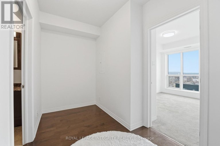 29657435/2403-242-rideau-street/sandy-hill/ottawa/ontario/K1N0B7_9