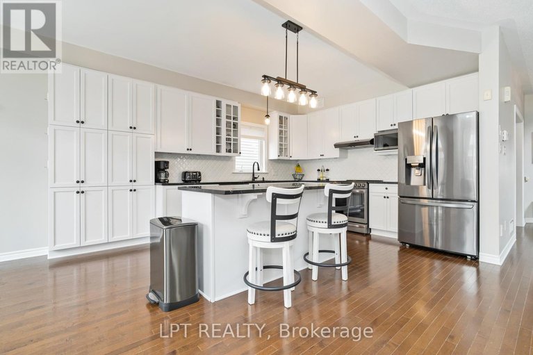 28616918/140-montargis-circle/avalon-west/ottawa/ontario/K4A0M5_10