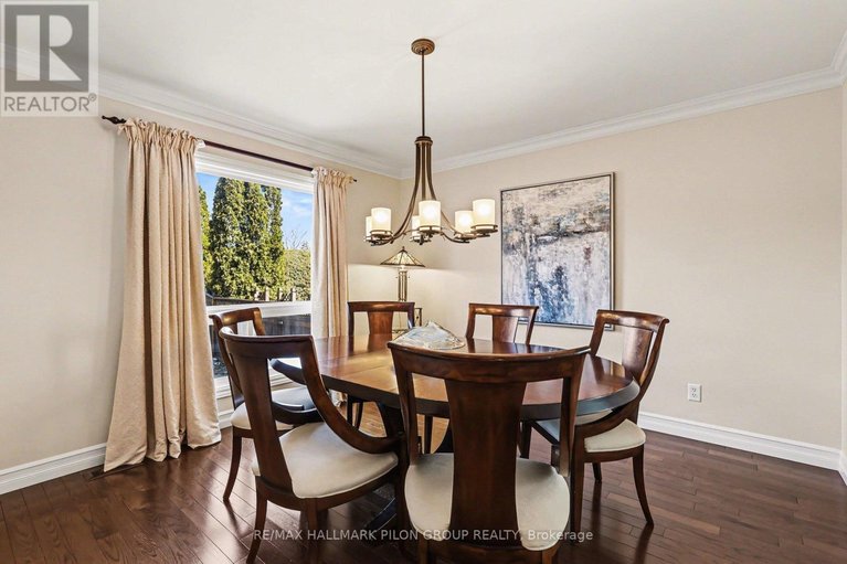 29585549/6603-windsong-avenue/orleanssunridge/ottawa/ontario/K1C6N1_3