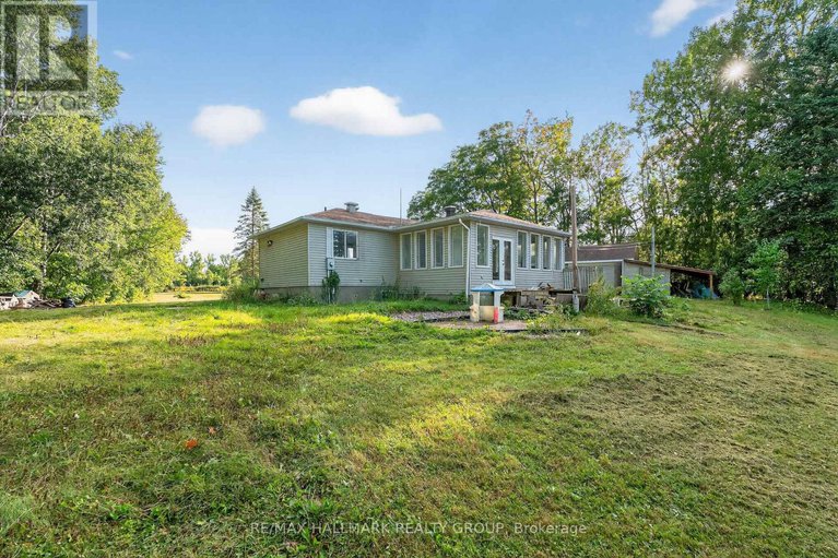 28812451/3855-old-highway-17/clarencerockland-twp/clarence-rockland/ontario/K4K1W2_33