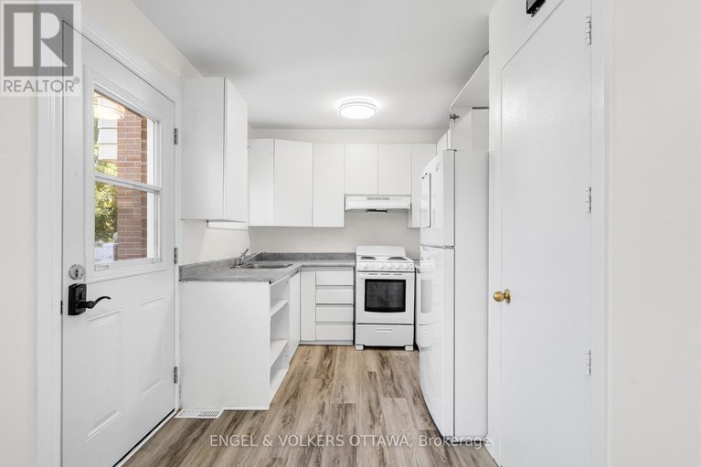 28917189/933-greenbriar-avenue/carleton-heights/ottawa/ontario/K2C0J8_12