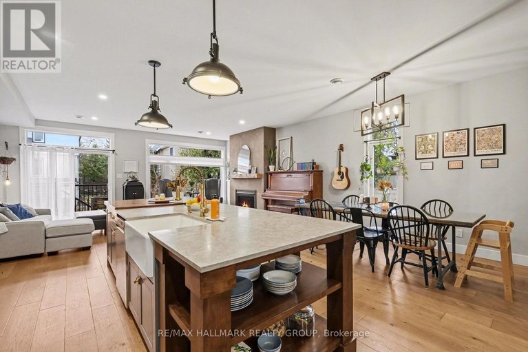 29606507/28-king-george-street/overbrook/ottawa/ontario/K1K1V8_13