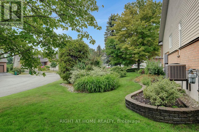 29155365/36-sable-run-drive/stittsville-central/ottawa/ontario/K2S1W8_30