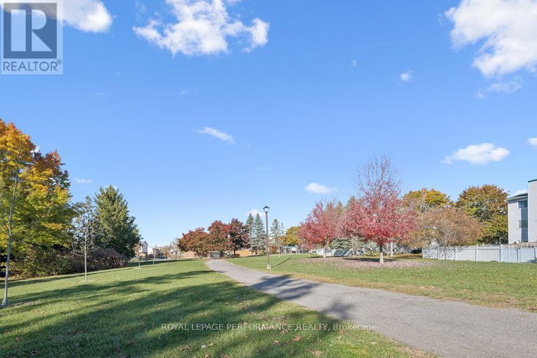 29052413/205-266-lorry-greenberg-drive/hunt-club-parkgreenboro/ottawa/ontario/K1T3J9_37