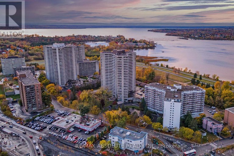 29030297/2406-1081-ambleside-drive/woodroffe/ottawa/ontario/K2B8C8_1