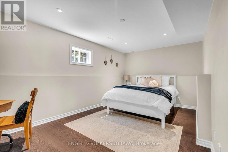 28314579/7359-marcella-drive/osgoode-twp-north-of-reg-rd-6/ottawa/ontario/K4P1P7_32