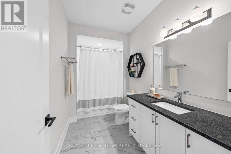 29447129/190-raymond-luhta-crescent/mcnabbraeside-twps/mcnabbraeside/ontario/K7S3G8_58