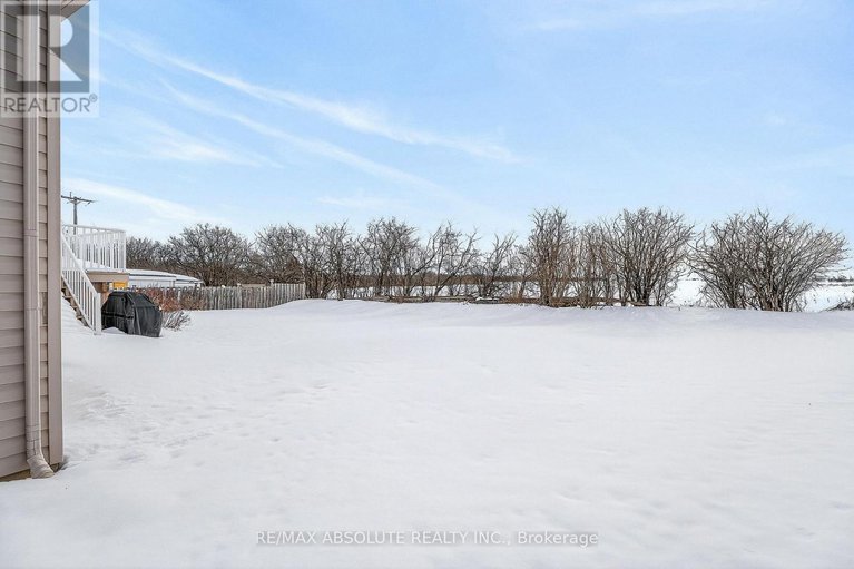 29431379/192-fairbairn-bros-street/almonte/mississippi-mills/ontario/K1A0A1_32