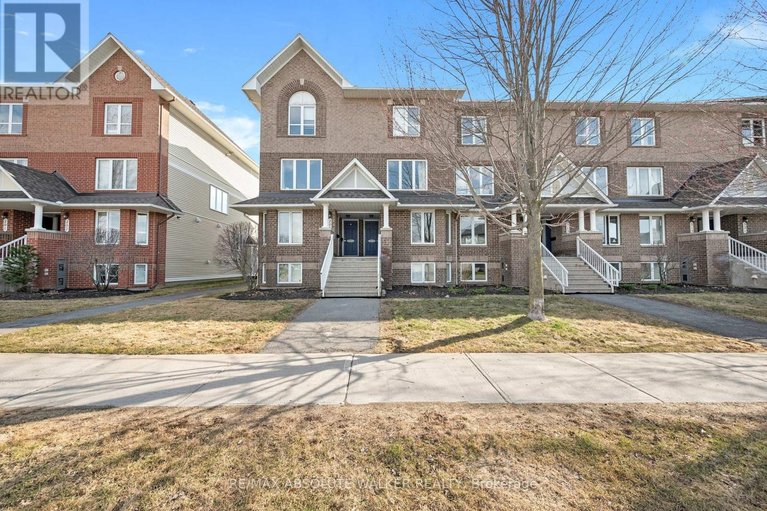29677929/8-299-aquaview-drive/avalon-east/ottawa/ontario/K4A0B6_1