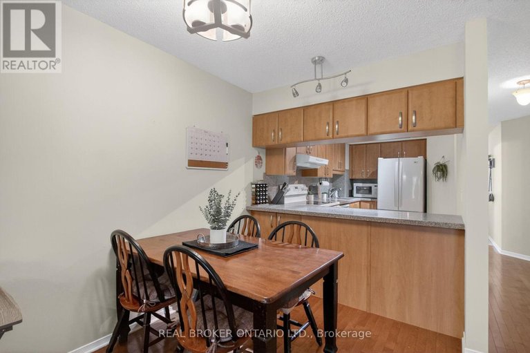 29593388/418-briston-private/hunt-club-park/ottawa/ontario/K1G5R4_9