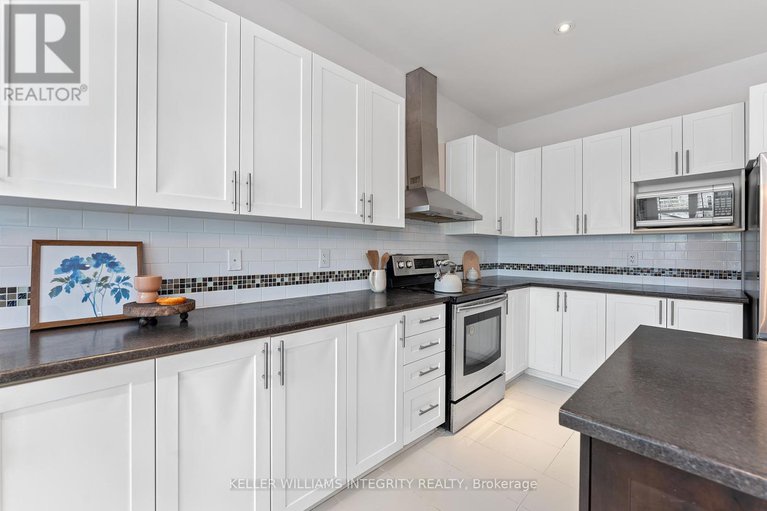 28339808/357-langrell-crescent/strandherd/ottawa/ontario/K2J5R8_17