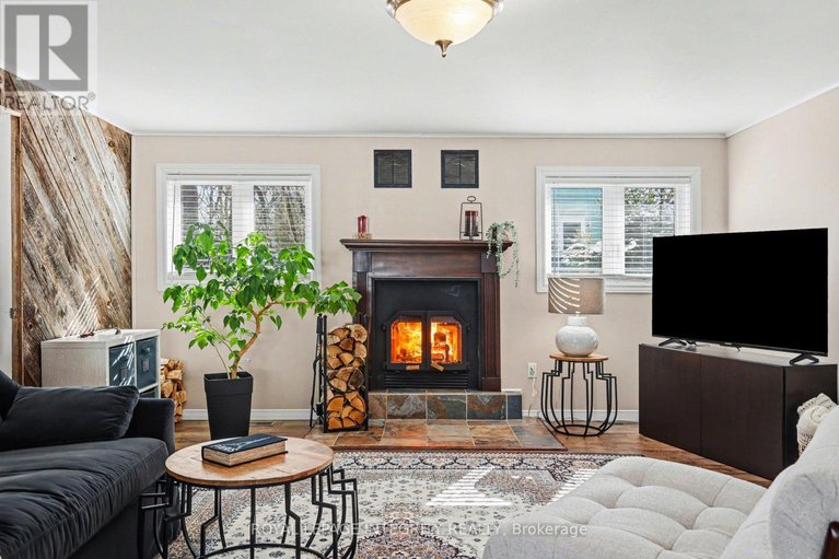 29413274/191-macmillan-lane/constance-bay/ottawa/ontario/K0A3M0_10