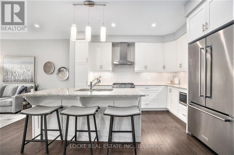 28596874/517-pimiwidon-street/cfb-rockcliffe-and-area/ottawa/ontario/K1K5A1_5