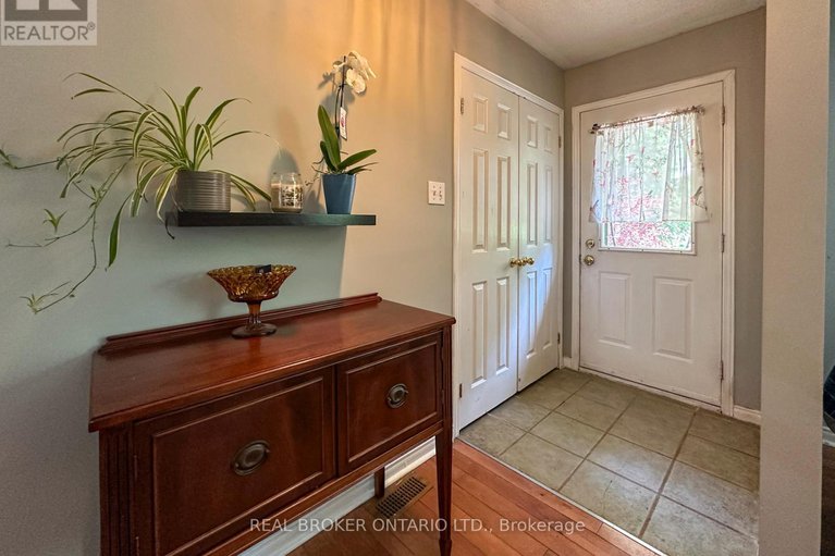 28422588/30-kingfisher-crescent/north-grenville-twp-kemptville-east/north-grenville/ontario/K0G1J0_2