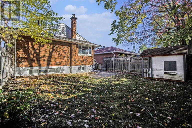 29019455/715-holt-crescent/elmvale-acres/ottawa/ontario/K1G2Y4_24