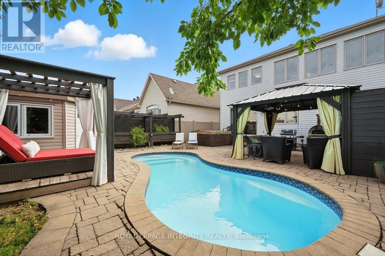 28804578/106-trail-side-circle/springridgeeast-village/ottawa/ontario/K4A5A9_2