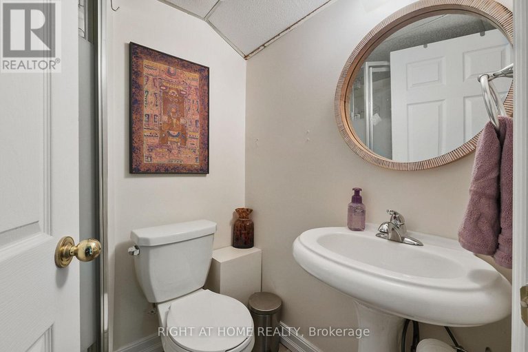 28854766/205-withrow-avenue/meadowlandsst-claire-gardens/ottawa/ontario/K2G2J8_34