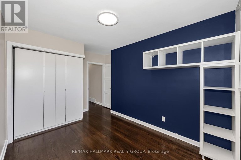 29670694/1138-sherman-drive/bel-air-heights/ottawa/ontario/K2C2M4_30