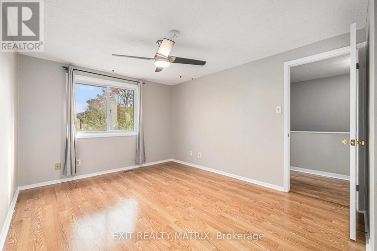 28992855/23-pickford-drive/katimavik/ottawa/ontario/K2L2C1_20