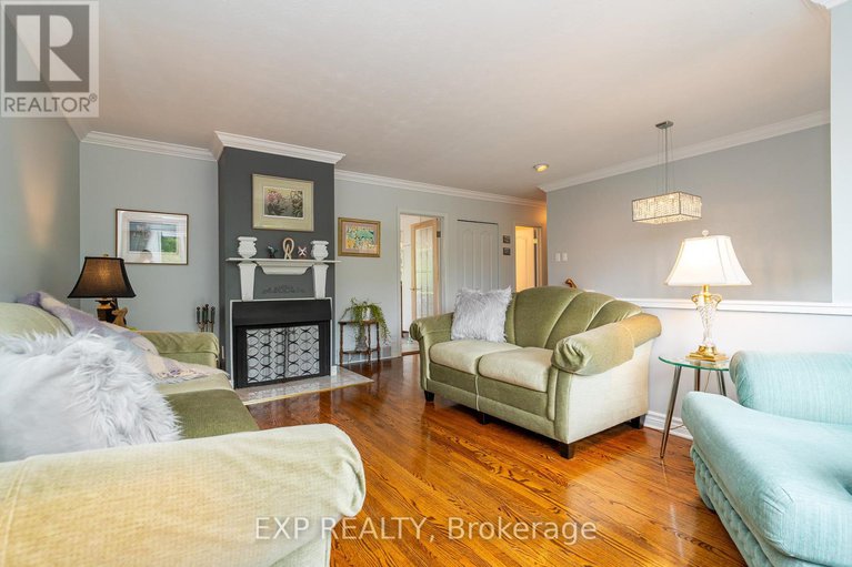 28844874/1828-lorraine-avenue/urbandale-acres/ottawa/ontario/K1H6Z8_5