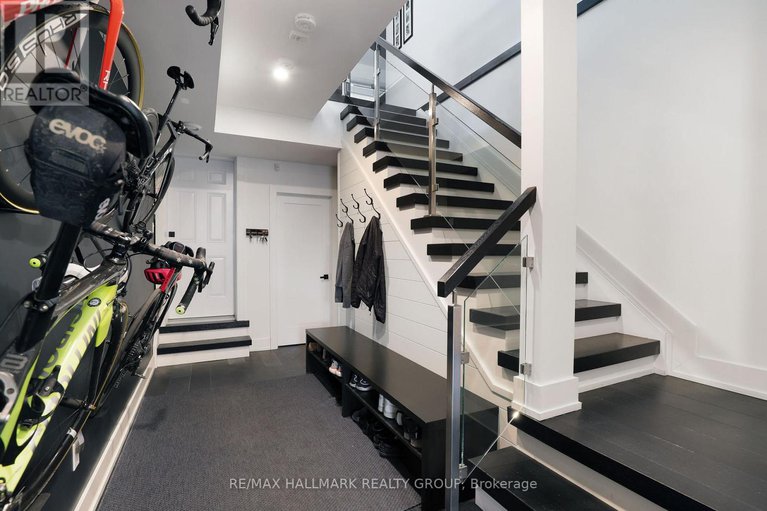 28843847/2154-rice-avenue/woodroffe/ottawa/ontario/K2A0C4_34