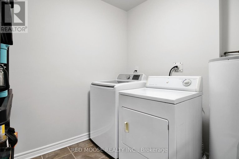 28053289/40-1250-mcwatters-road-road/queensway-terrace-southridgeview/ottawa/ontario/K2C3E7_12