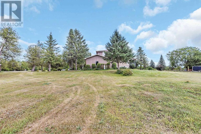 28655117/101-carterfarm-crescent/huntley-ward-south-west/ottawa/ontario/K0A1L0_39