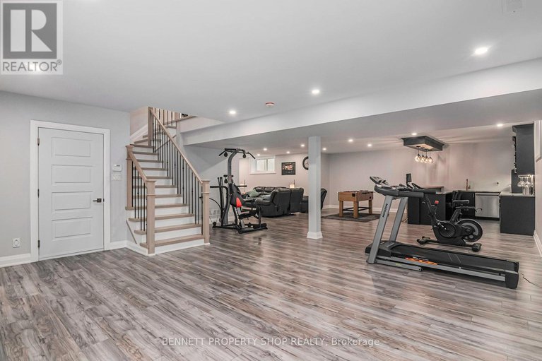 28848172/10-westwood-drive/meadowlandscrestview/ottawa/ontario/K2G2W7_18