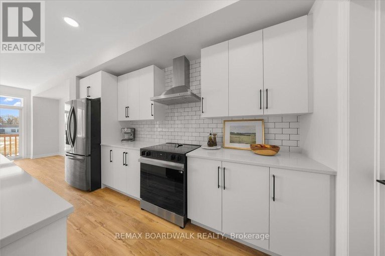 29543323/297-labelle-street/embrun/russell/ontario/K0A1W0_7