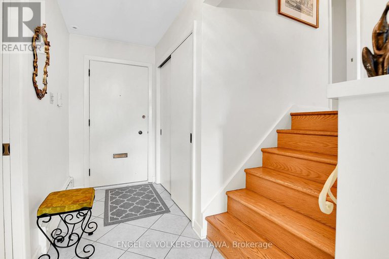 28490167/436-crestview-road/alta-vistafaircrest-heights/ottawa/ontario/K1H5G9_4