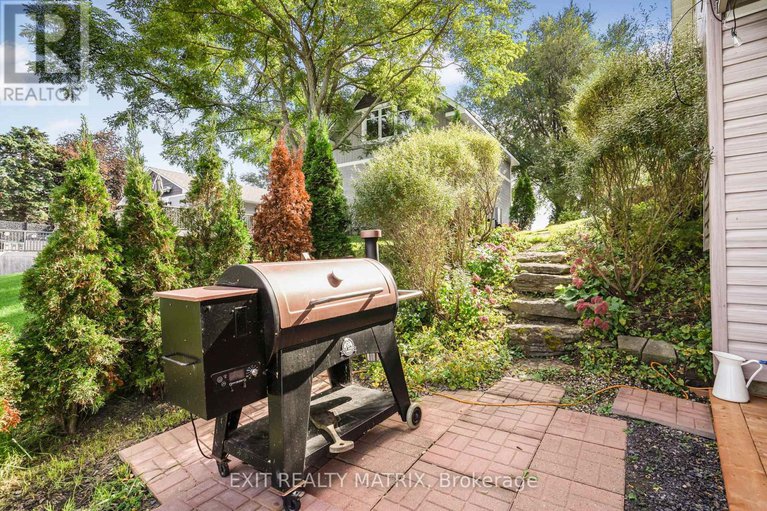 28452257/1624-bay-road/champlain-twp/champlain/ontario/K0B1K0_32