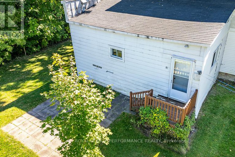 28907262/7-spruce-street-s/lancaster/south-glengarry/ontario/K0C1N0_21