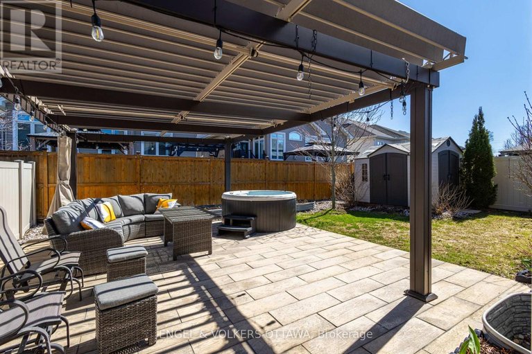 29636459/865-tewin-circle/camelot/ottawa/ontario/K4A1K1_39