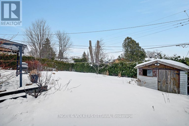 29256001/10-spring-garden-avenue/meadowlandscrestview/ottawa/ontario/K2G3B3_38