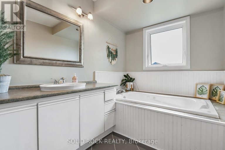 29627471/6372-rothbourne-road/huntley-ward-south-east/ottawa/ontario/K0A1L0_30