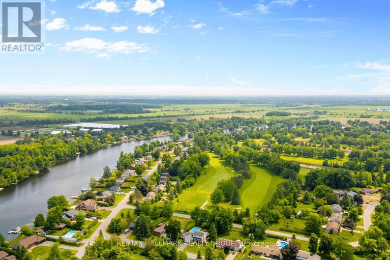 28842720/6431-clingin-lane/manotick-south-to-roger-stevens/ottawa/ontario/K4M1B3_44