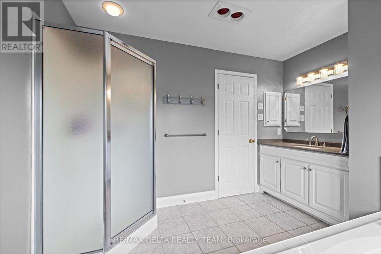 28543683/1591-winterport-way/fallingbrookpineridge/ottawa/ontario/K4A4C2_34