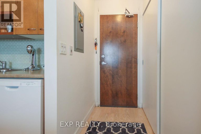 28475971/1709-179-george-street/lower-townbyward-market/ottawa/ontario/K1N1J8_5