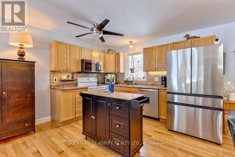 29436856/1576-garden-of-eden-road/horton-twp/horton/ontario/K7V3Z8_20