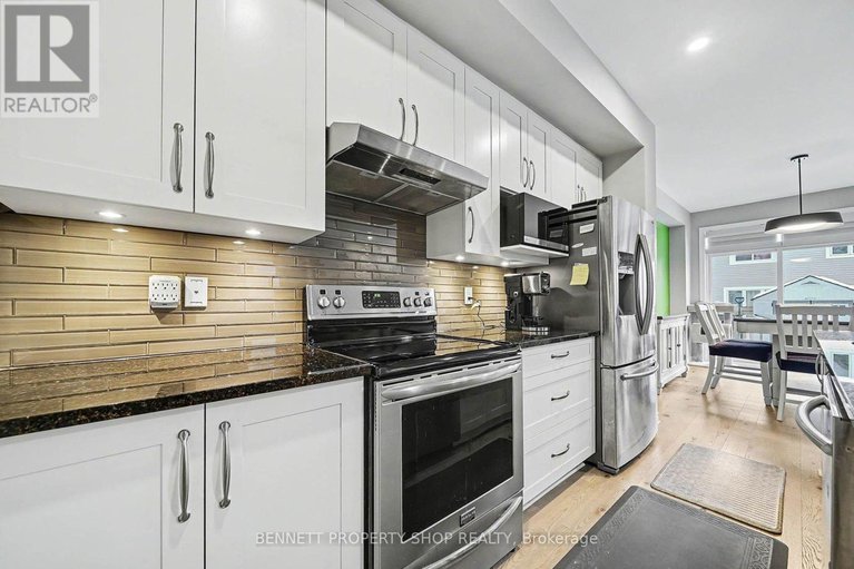 29251501/595-egret-way/half-moon-bay/ottawa/ontario/K2C3H2_4