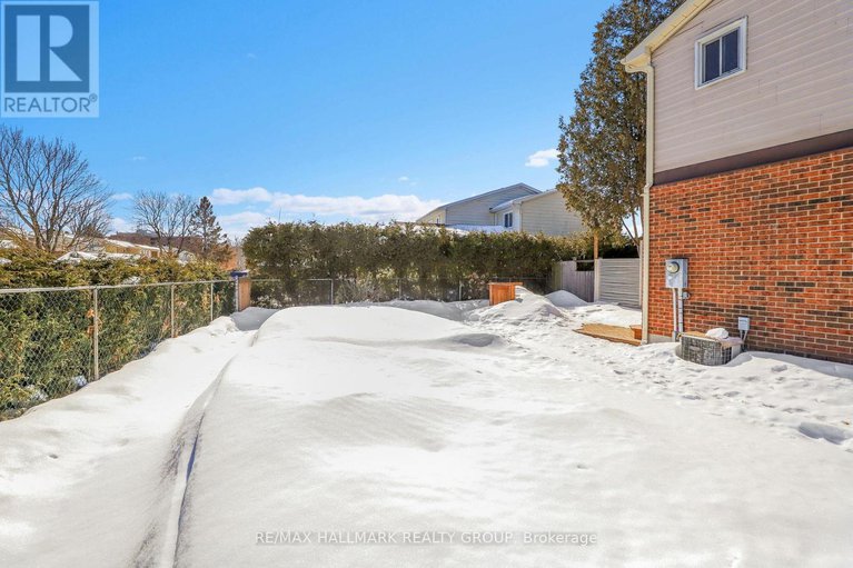 29423557/88-homestead-street/borden-farmstewart-farmcarleton-heightsparkwood-hills/ottawa/ontario/K2E7N6_3