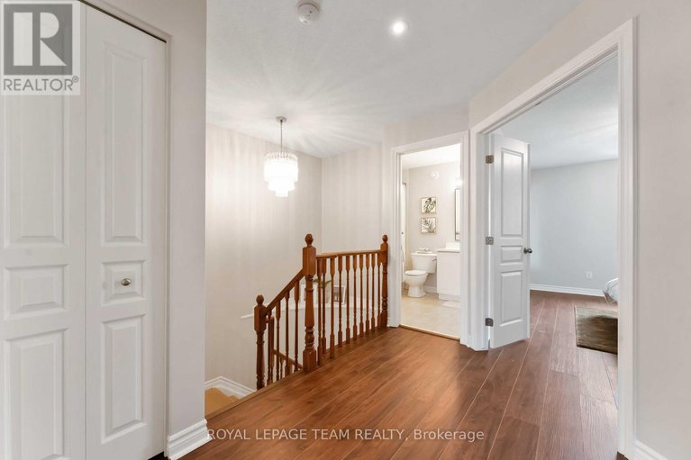 29394254/246-tandalee-crescent/emerald-meadowstrailwest/ottawa/ontario/K2M0A1_16