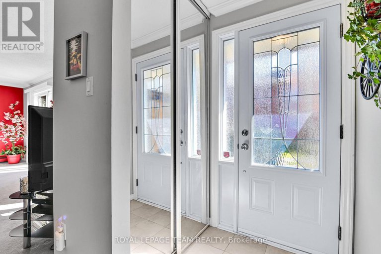 28940724/102-1785-cabaret-lane/fallingbrookpineridge/ottawa/ontario/K4A2H2_4