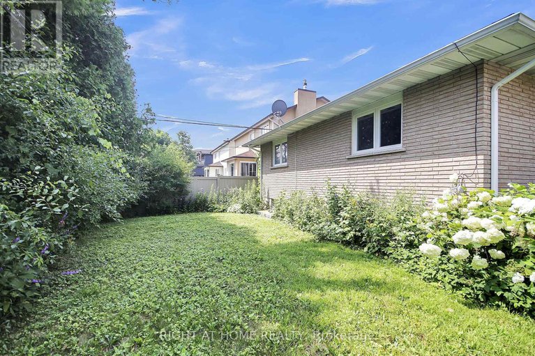 28631481/2257-prospect-avenue/alta-vista/ottawa/ontario/K1H7G2_33