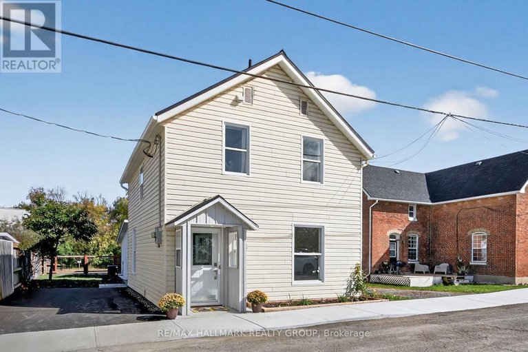 28983025/45-carleton-street/almonte/mississippi-mills/ontario/K0A1A0_4