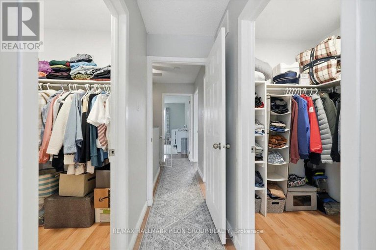 29117905/420-valade-crescent/fallingbrookpineridge/ottawa/ontario/K4A2W2_13