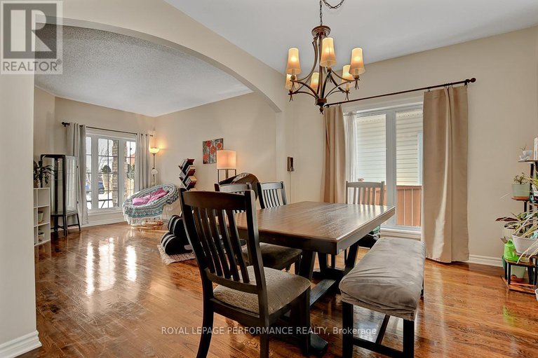 29343896/1019-valin-street/fallingbrookgardenway-south/ottawa/ontario/K4A4X8_5