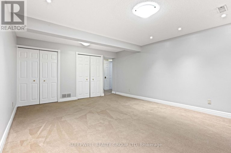 28620824/55-waterford-drive/pineglencountry-place/ottawa/ontario/K2E7V4_35