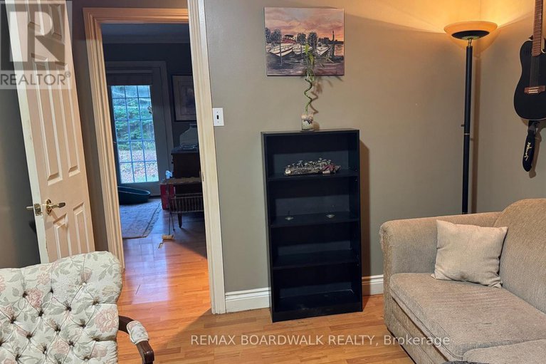 29371555/3042-dangerfield-road-e/north-grenville-twp-kemptville-south/north-grenville/ontario/K0G1J0_36