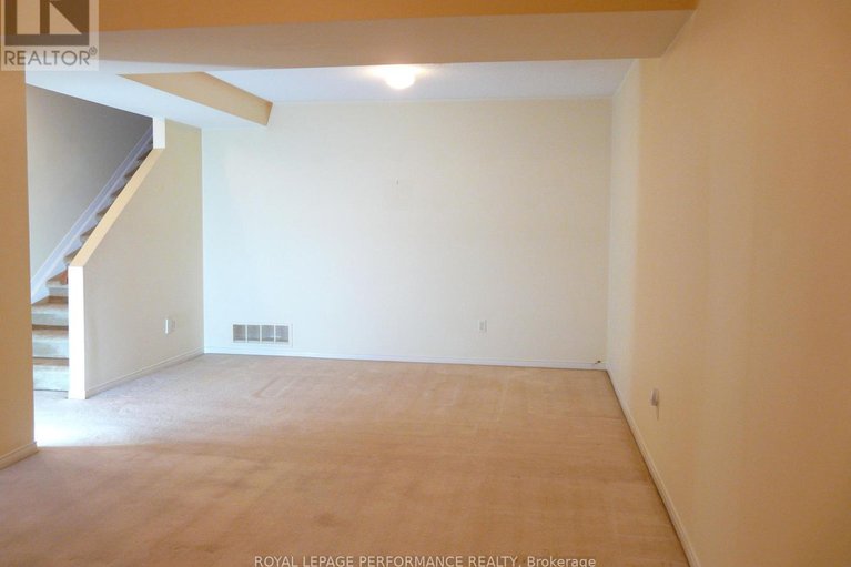 29043217/1172-foxborough-private/beaconwood/ottawa/ontario/K1J1E2_23